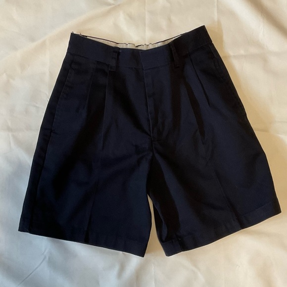 Boy’s French Toast Pleated Shorts with Pockets. Elastic Back. Pre-Loved. Size 10 - Picture 1 of 5